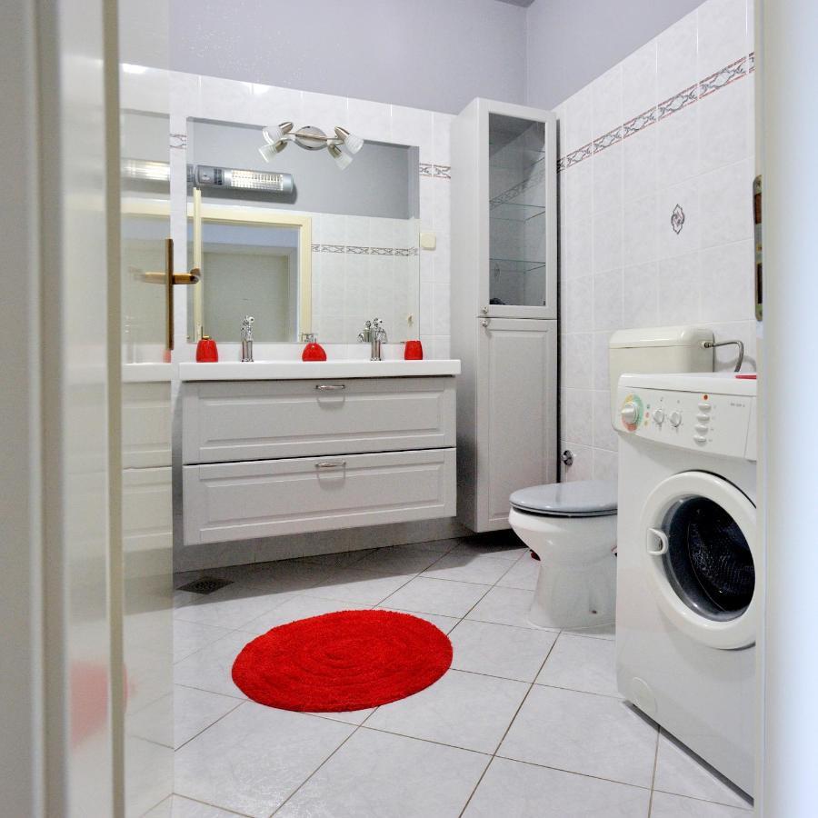 Apartment Vinja Porec - Privat Garden - Whirlpool Eksteriør billede