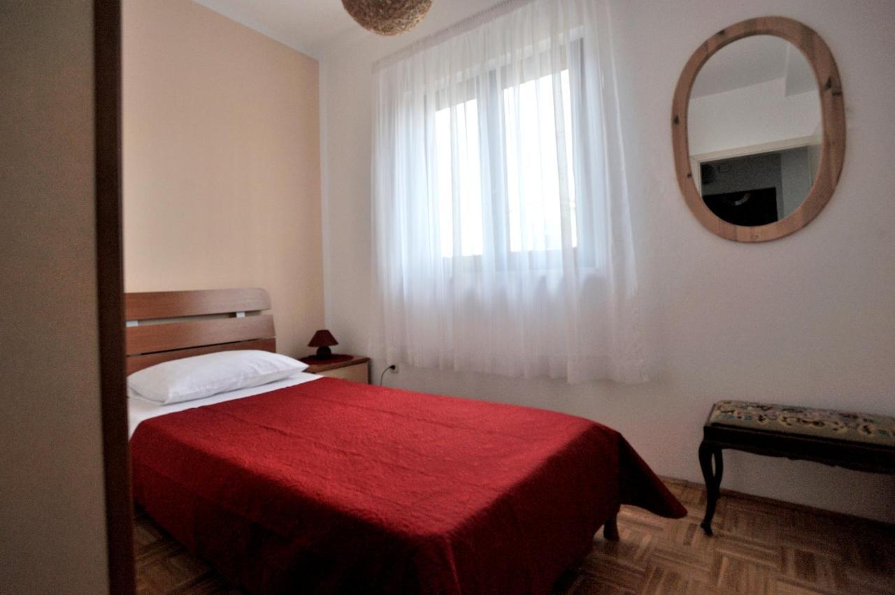 Apartment Vinja Porec - Privat Garden - Whirlpool Eksteriør billede