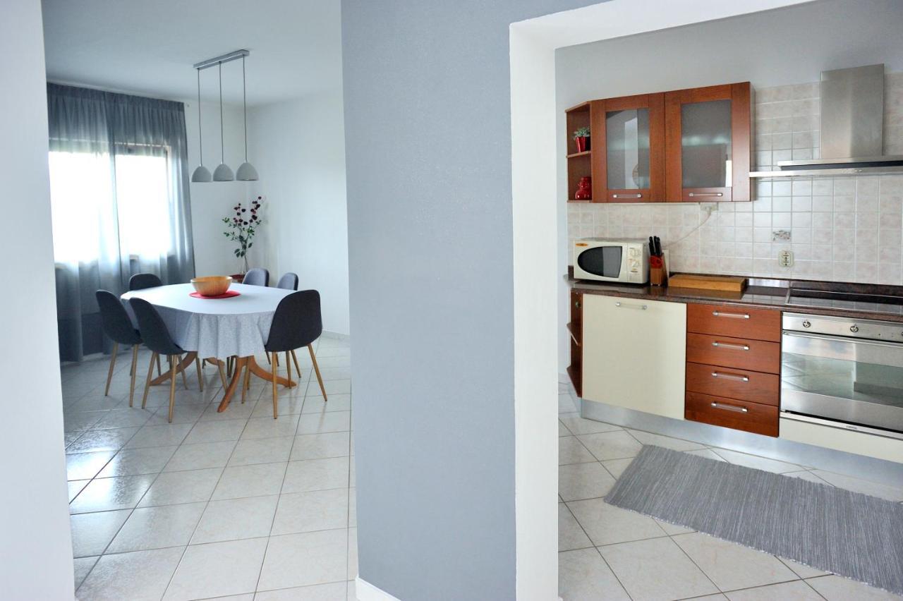 Apartment Vinja Porec - Privat Garden - Whirlpool Eksteriør billede