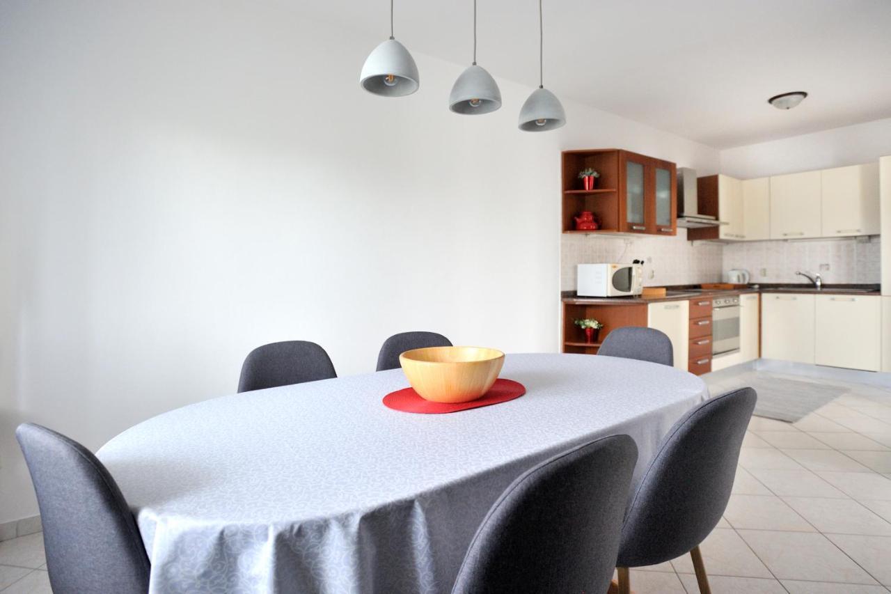 Apartment Vinja Porec - Privat Garden - Whirlpool Eksteriør billede