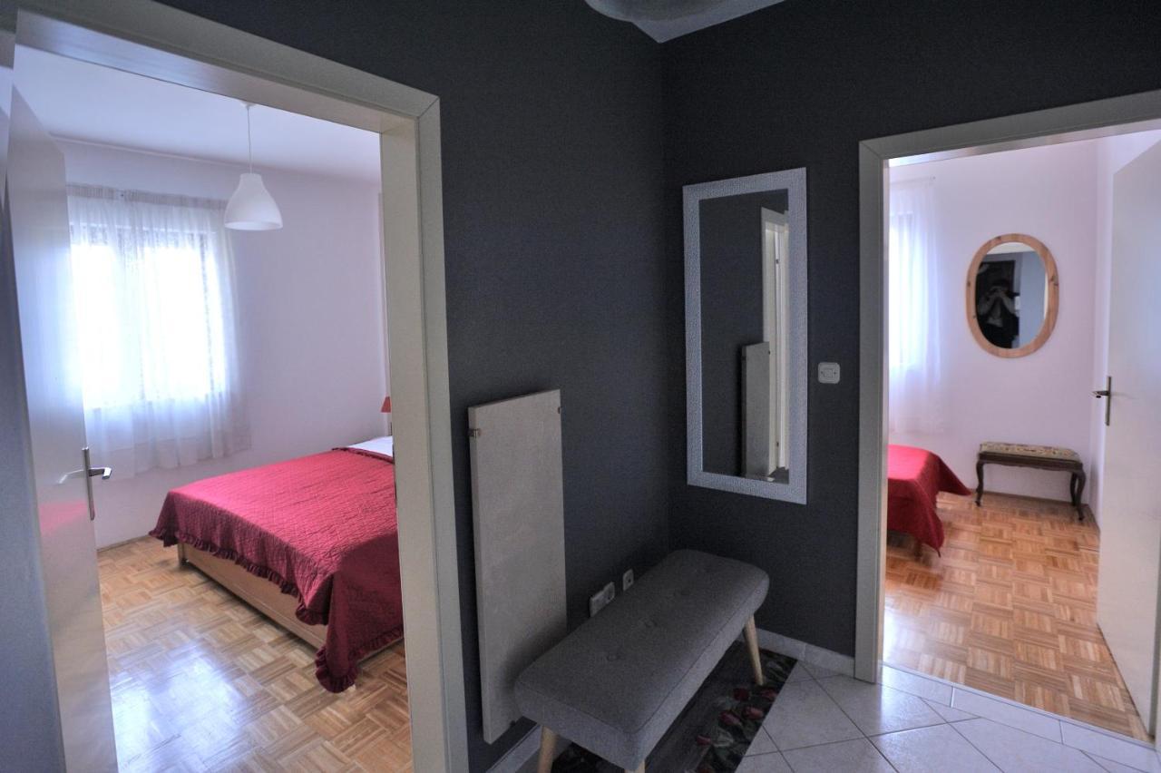 Apartment Vinja Porec - Privat Garden - Whirlpool Eksteriør billede