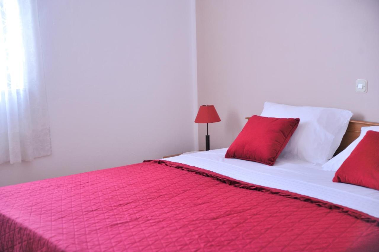 Apartment Vinja Porec - Privat Garden - Whirlpool Eksteriør billede