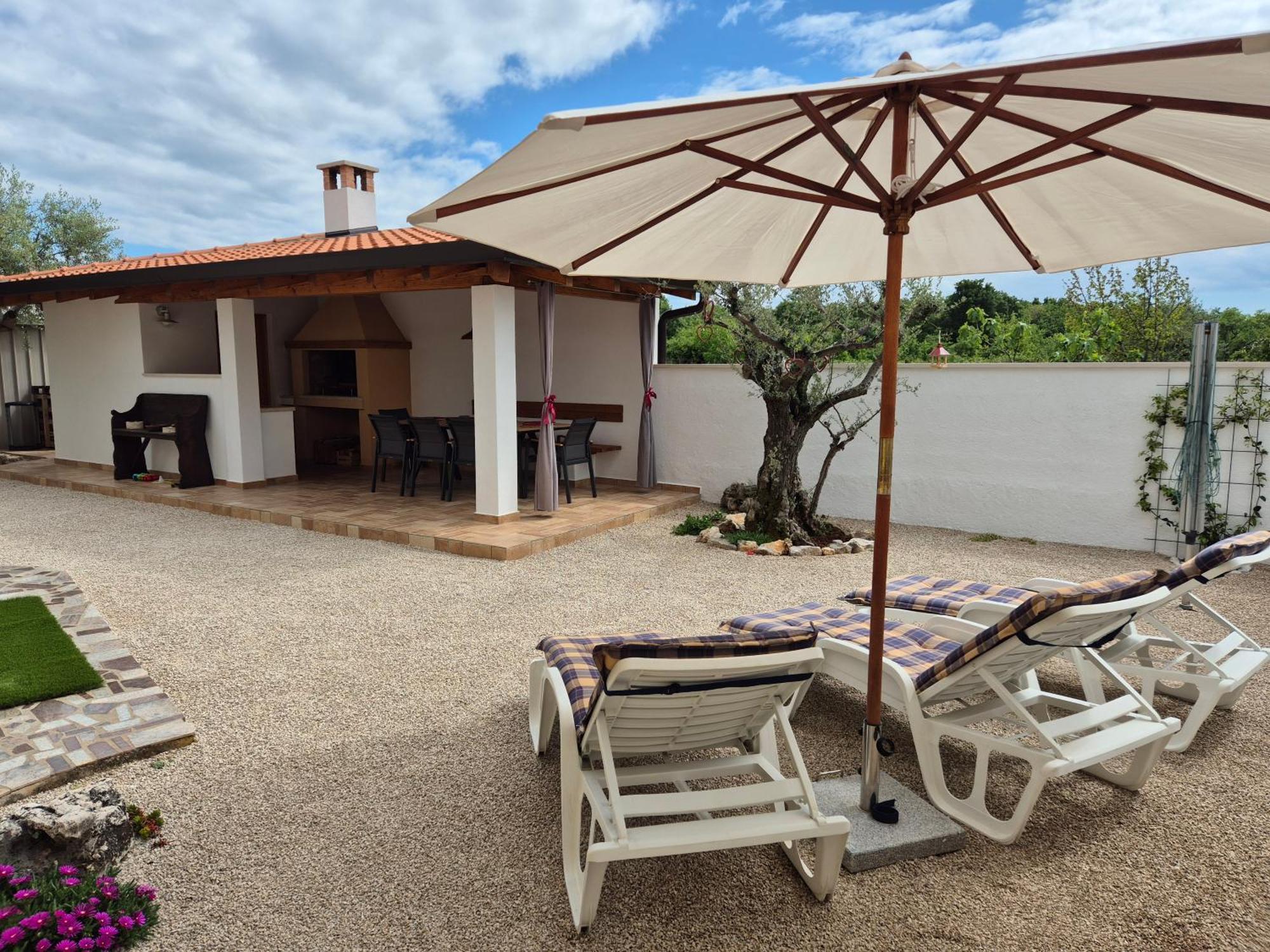 Apartment Vinja Porec - Privat Garden - Whirlpool Eksteriør billede