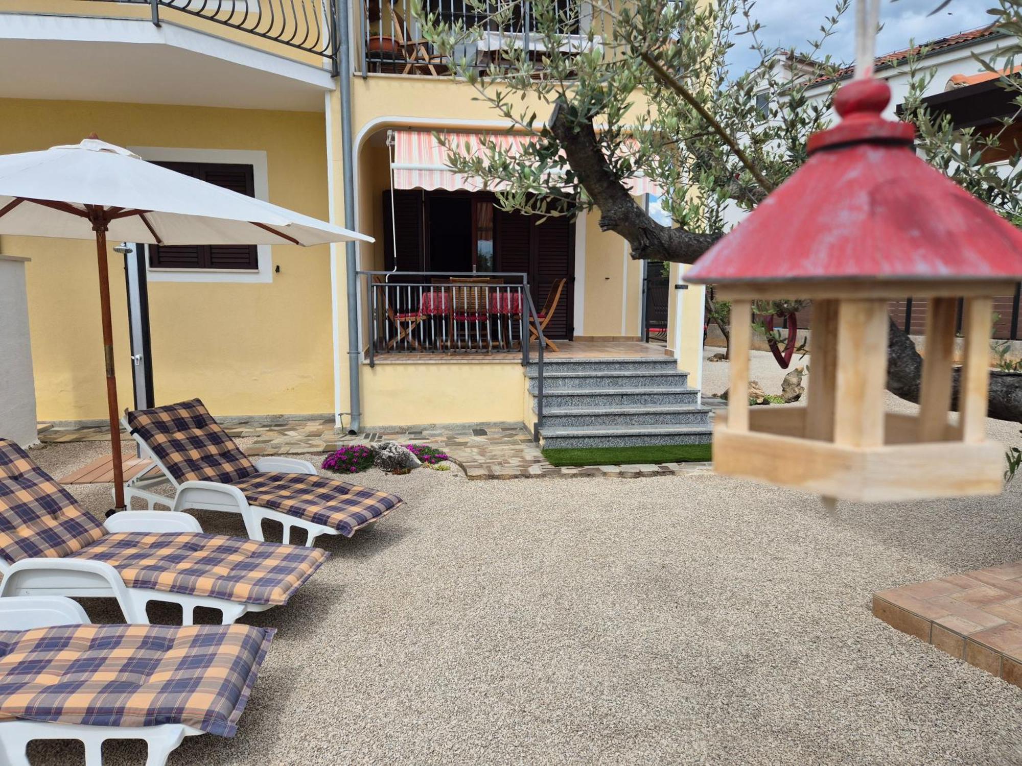 Apartment Vinja Porec - Privat Garden - Whirlpool Eksteriør billede