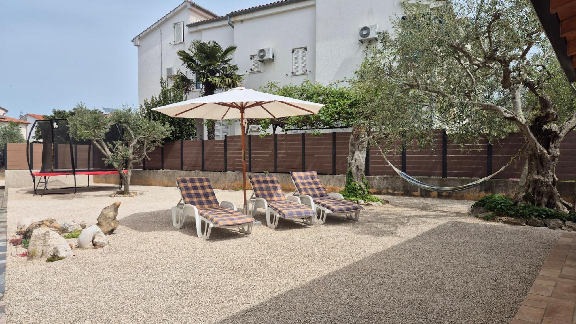 Apartment Vinja Porec - Privat Garden - Whirlpool Eksteriør billede
